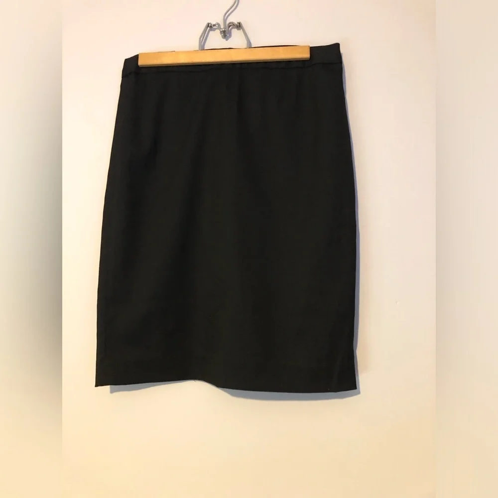 NWT Banana Republic Petite 4 Black Pencil Skirt